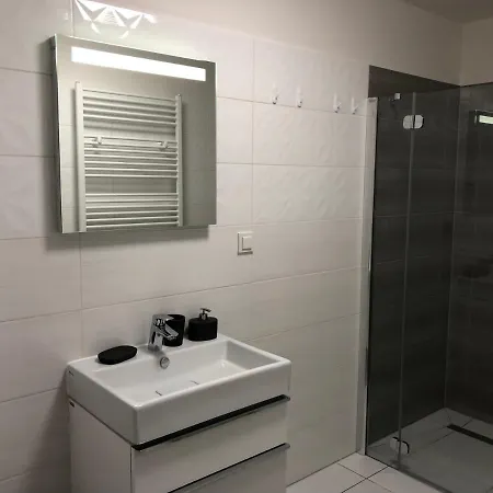 Lux Basen Pięć Mórz * Sianożęty